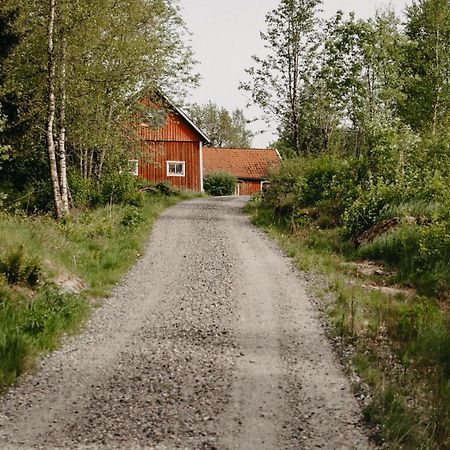 Villa En Lantlig Idyll Med Skogen Precis Utanfoer Doerren! Ullared Exterior foto